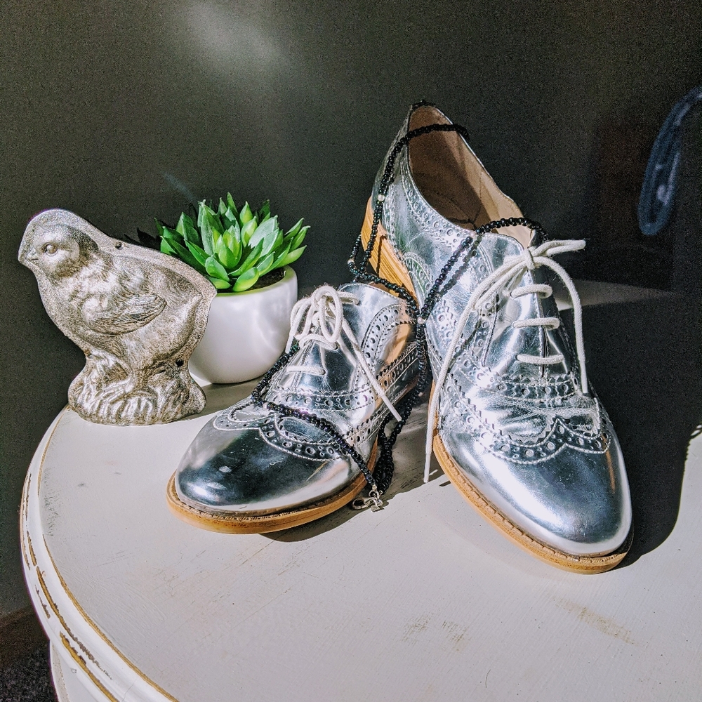 Sam Eldman Silver Women's Oxfords
